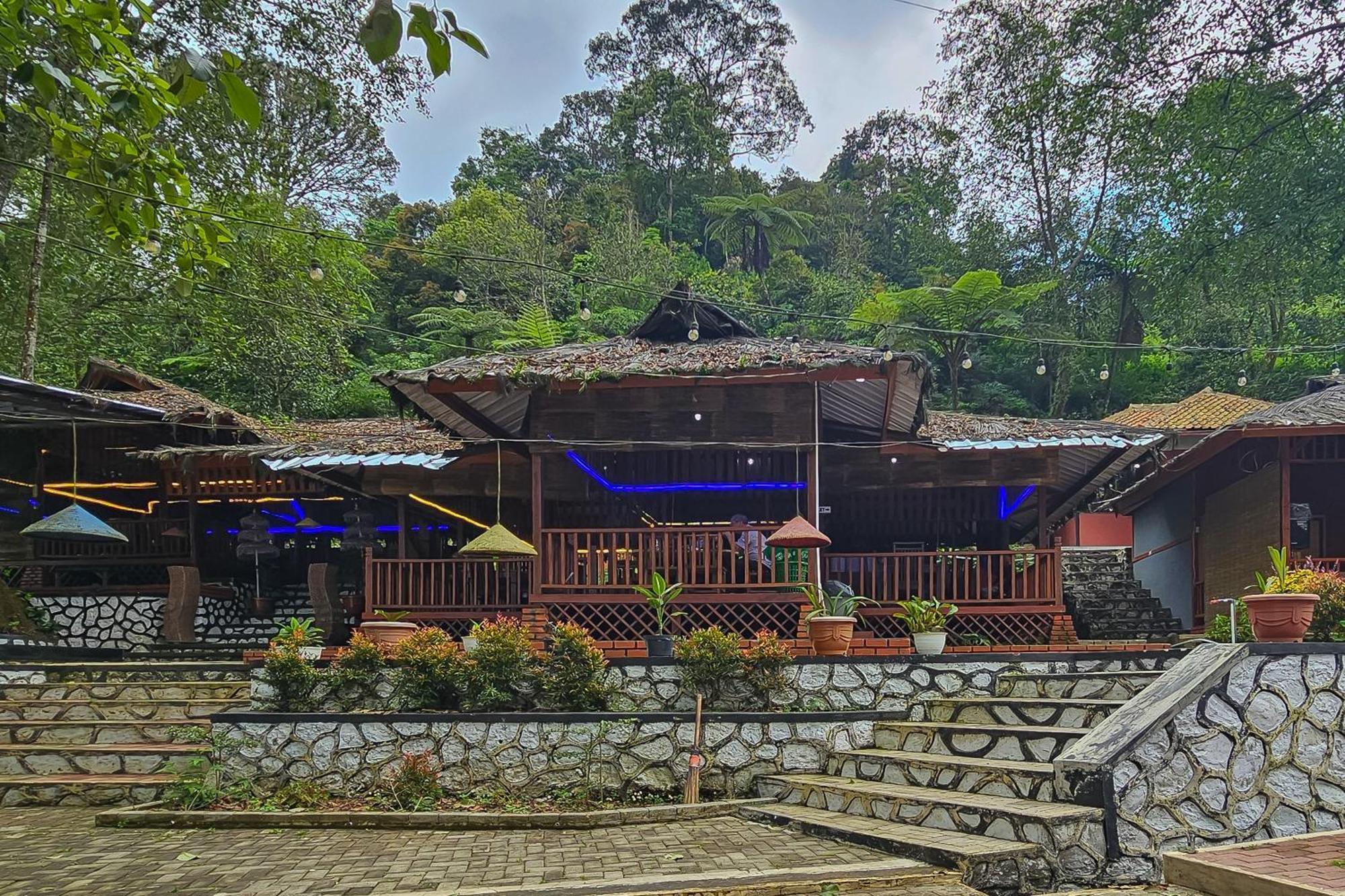 Baruhtunggul Bukit Senyum Residence Mitra Reddoorz מראה חיצוני תמונה